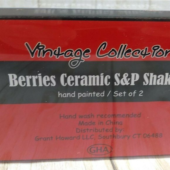 Strawberry Ceramic Smiley Face Happy Fruit Salt Pepper Shakers - Picture 4 of 5